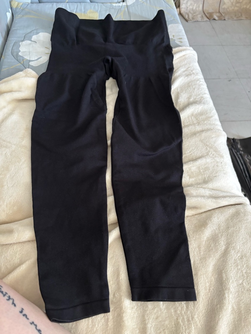 SHEIN Black High-Waist Leggings